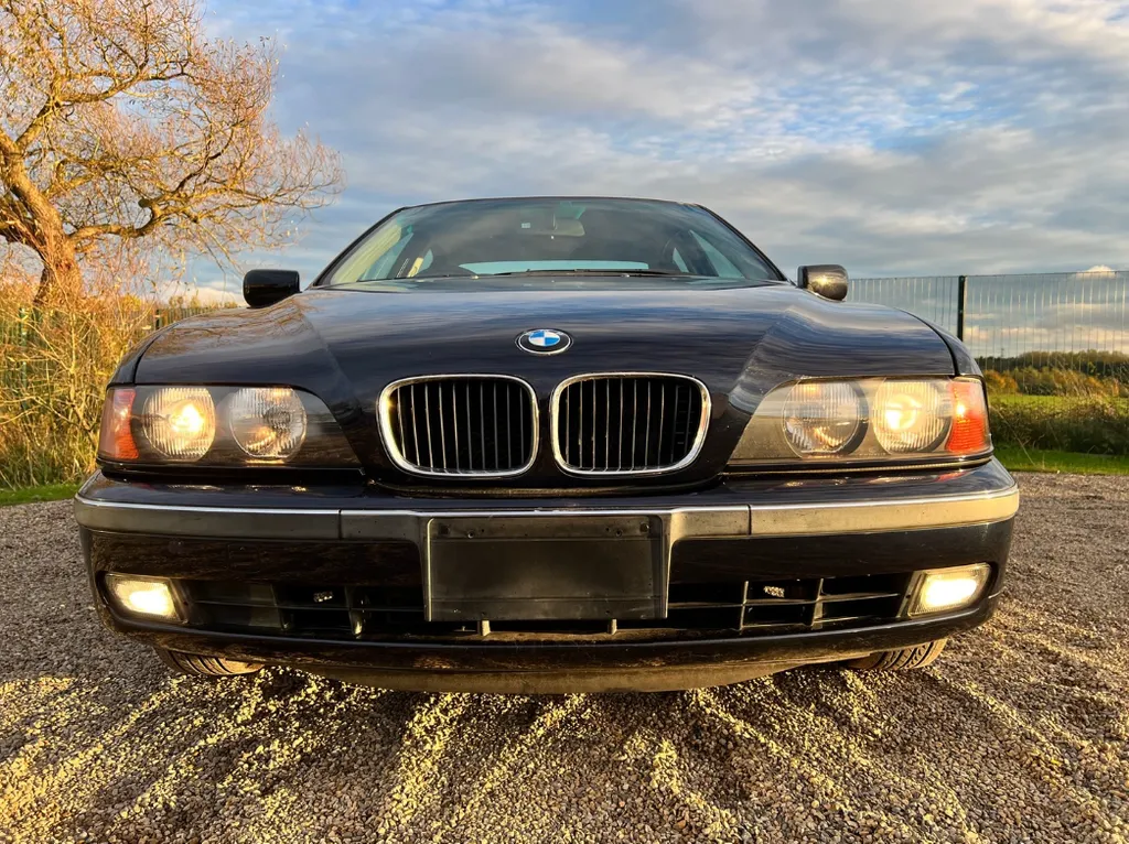 Bmw 5 series  ykirpzrvzyh5xhw55jlgd