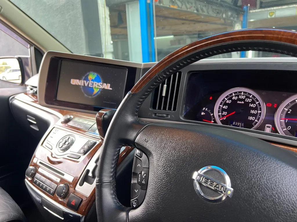 Nissan elgrand  2z1ddhfpuoeszrupqh u7