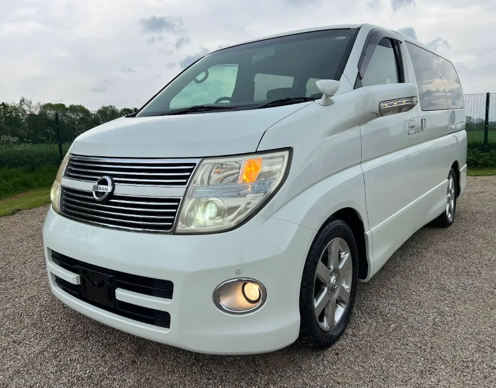 Nissan elgrand 3.5 highway star um7g8w5qo7m6 3lj1nyqa