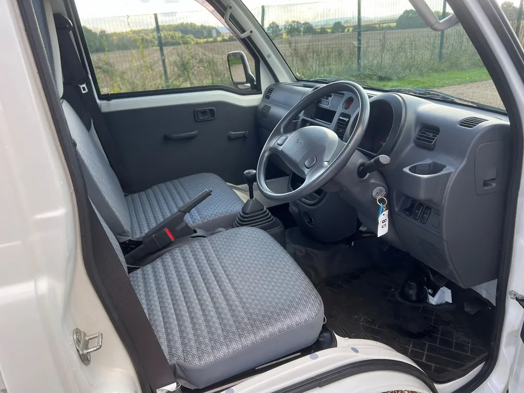 Daihatsu hijet d gqq jbnnvo810ljlx63