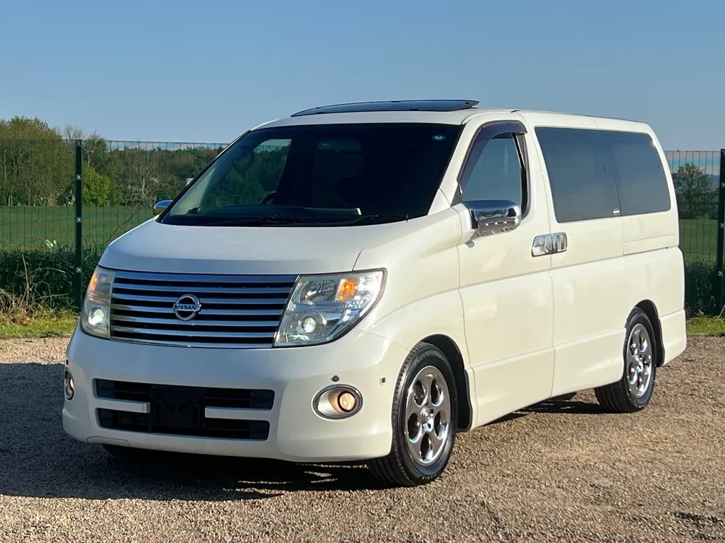 Nissan elgrand 3.5 highway star  94hkcuxjvnnntzv2w49f6