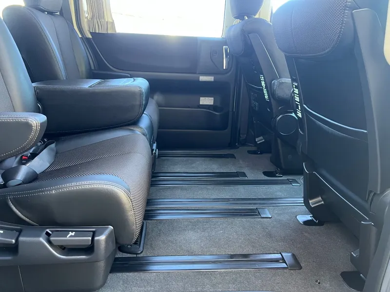 Nissan elgrand 3.5 highway star  afl 2csibq3zocfad4 10
