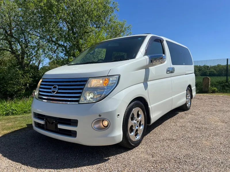 Nissan elgrand 3.5 highway star  ca3fjvb2t2bxyebcjdv89