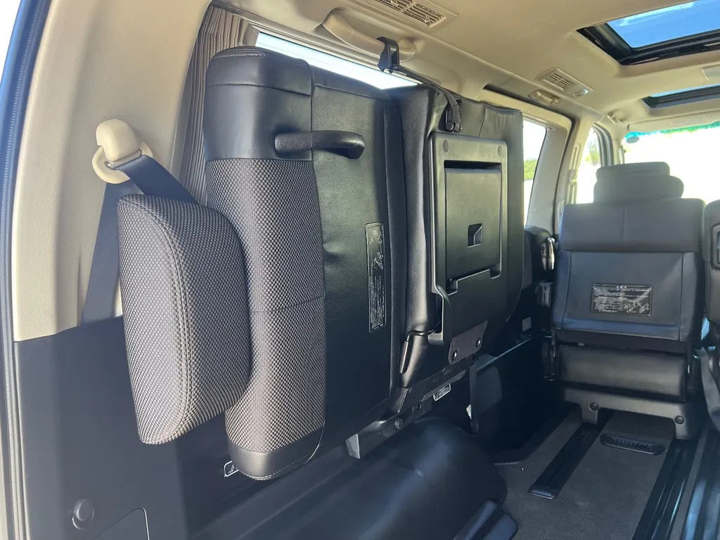 Nissan elgrand 3.5 highway star  uopi0adgwa6offlcuk oc
