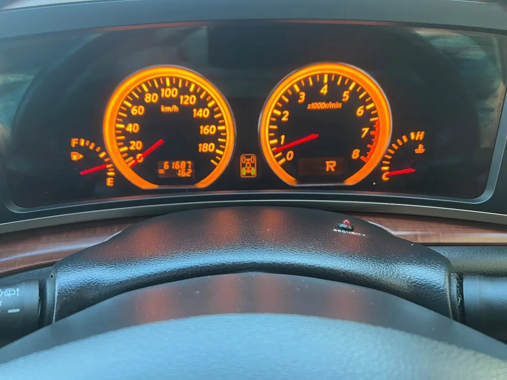 Nissan elgrand 3.5 highway star  jiojuxffmet h7ugszhr1