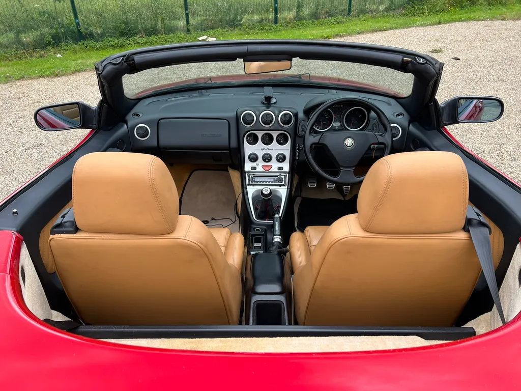 Alfa romeo spider 2.0 pcdtuvf9xcwpm1tu95h f