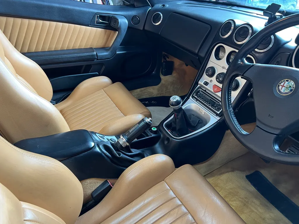 Alfa romeo spider 2.0 wy8i1ujmkpwnsw0wr1bdj