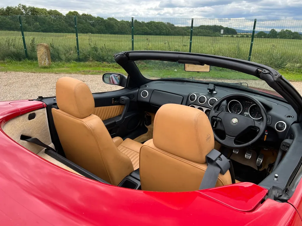 Alfa romeo spider 2.0 xkhodqlqgk8ne2sr9lvz1