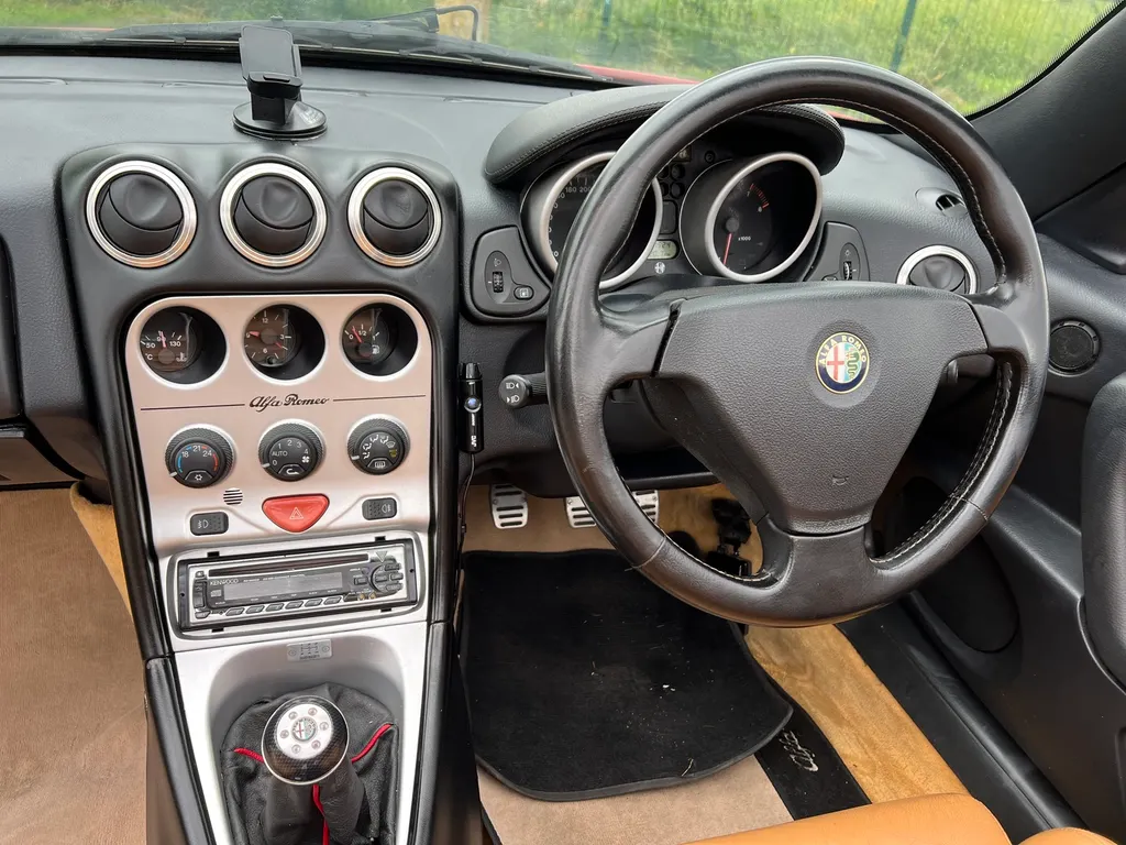 Alfa romeo spider 2.0 ij7ntgdyrgwsgm6j5xprd