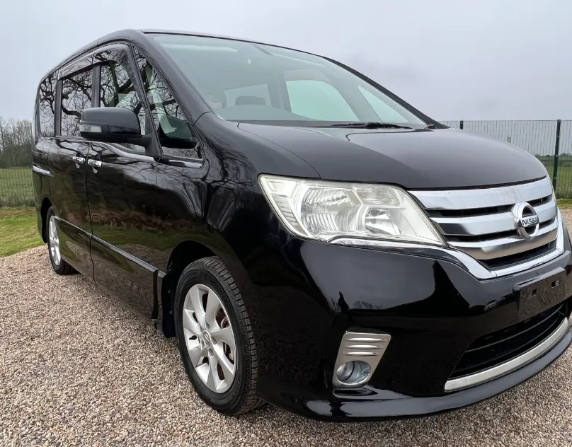 Nissan serena 2.0 ulxytl4njryr166adyqen