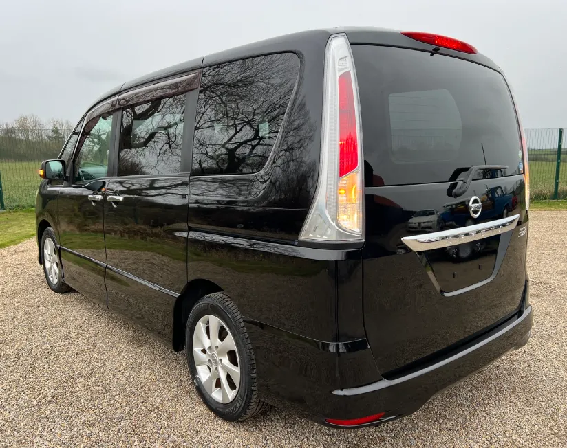 Nissan serena 2.0 ptwoa8rouwqcvbrvmyzc 