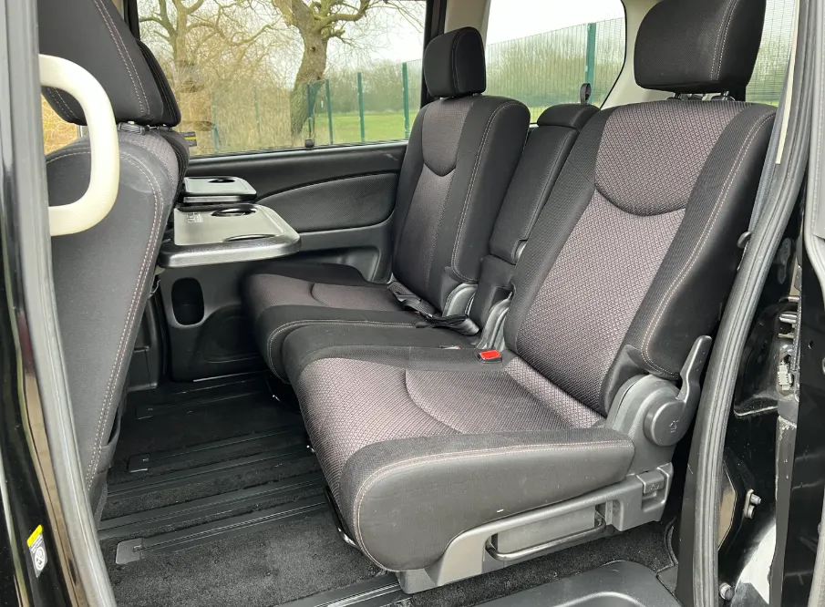 Nissan serena 2.0 tvdunzz6ghmol4 g4whic