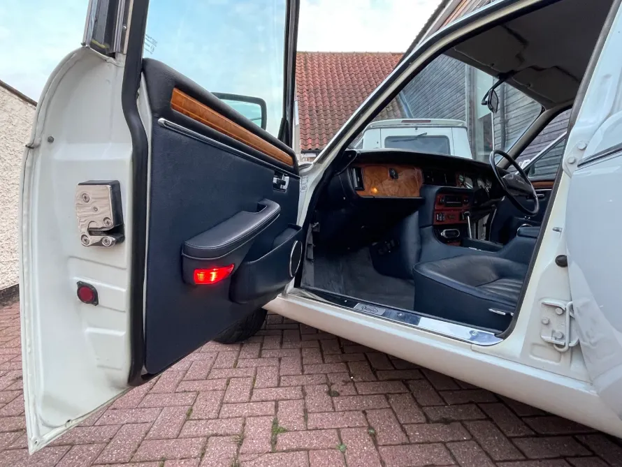 Daimler double six 5.3 series 3 v12 cjmwwq6qjrqnduet9fwuf