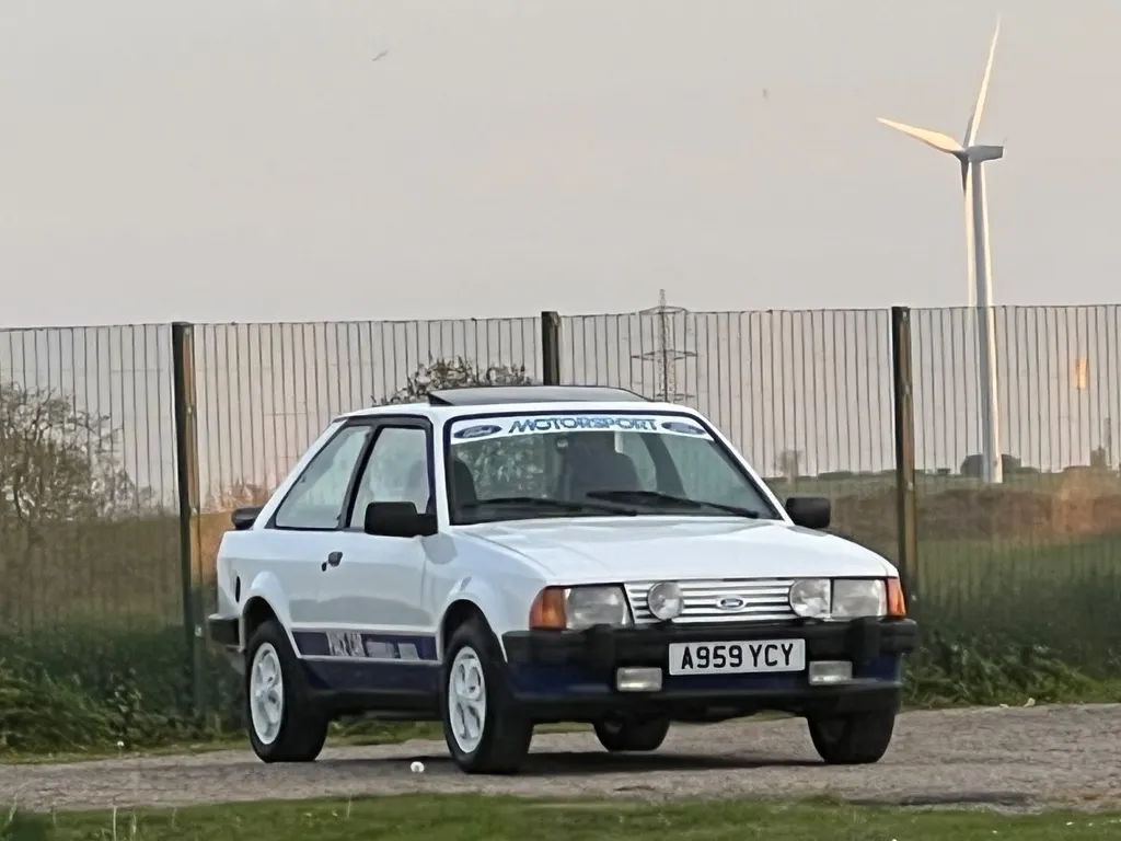 Ford escort xr3 ugg  dv7pr2yczwumqcl8