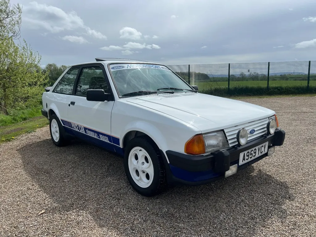 Ford escort xr3 uohuchbzdtxqkkfsjuqb1