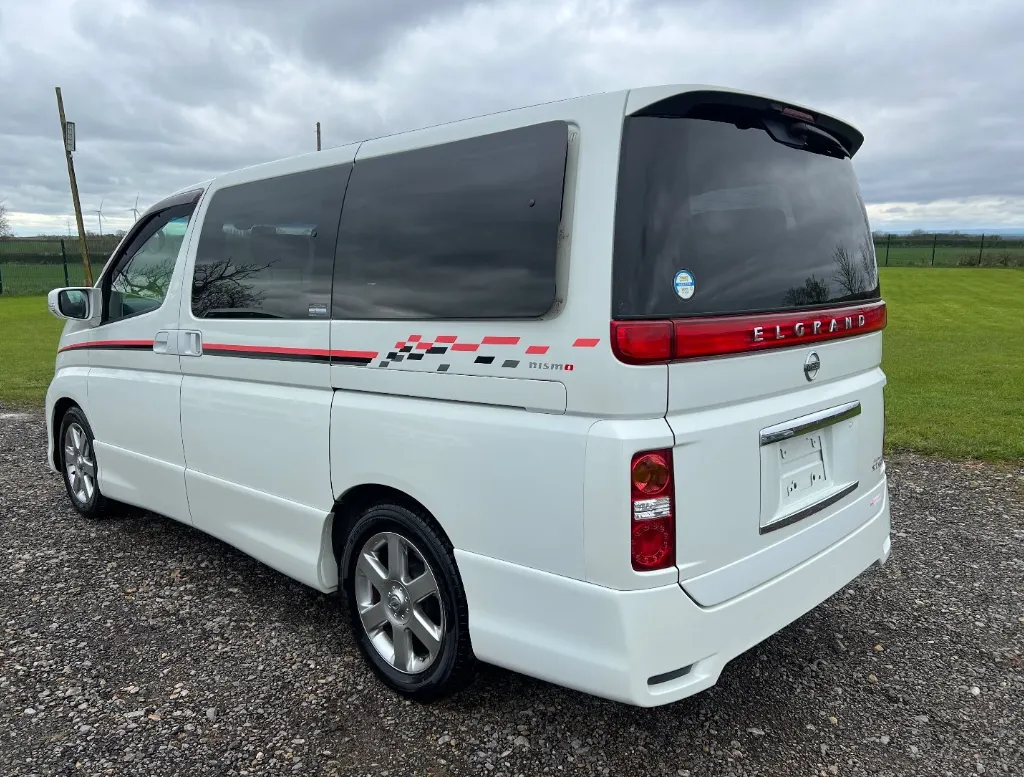 Nissan elgrand 3.5 cravltdvhf45m0  akhlv