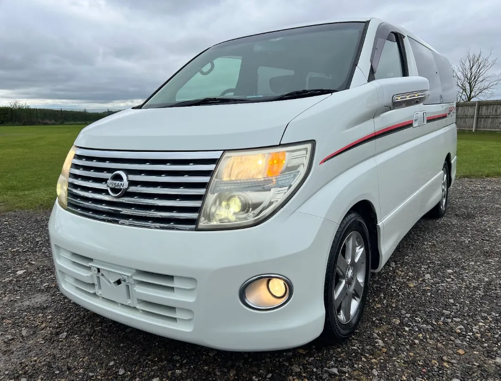 Nissan elgrand 3.5 i9g2tz8xz1mtpeltrycjn