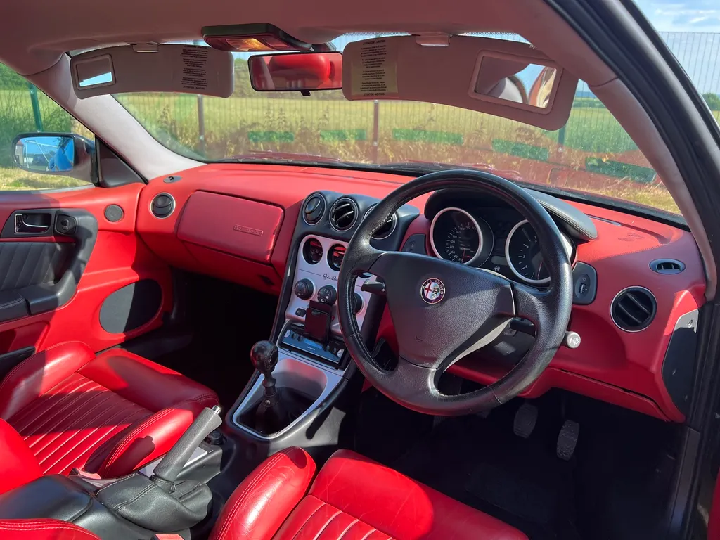 Alfa romeo gtv m5qkft xocf1vfa04meif