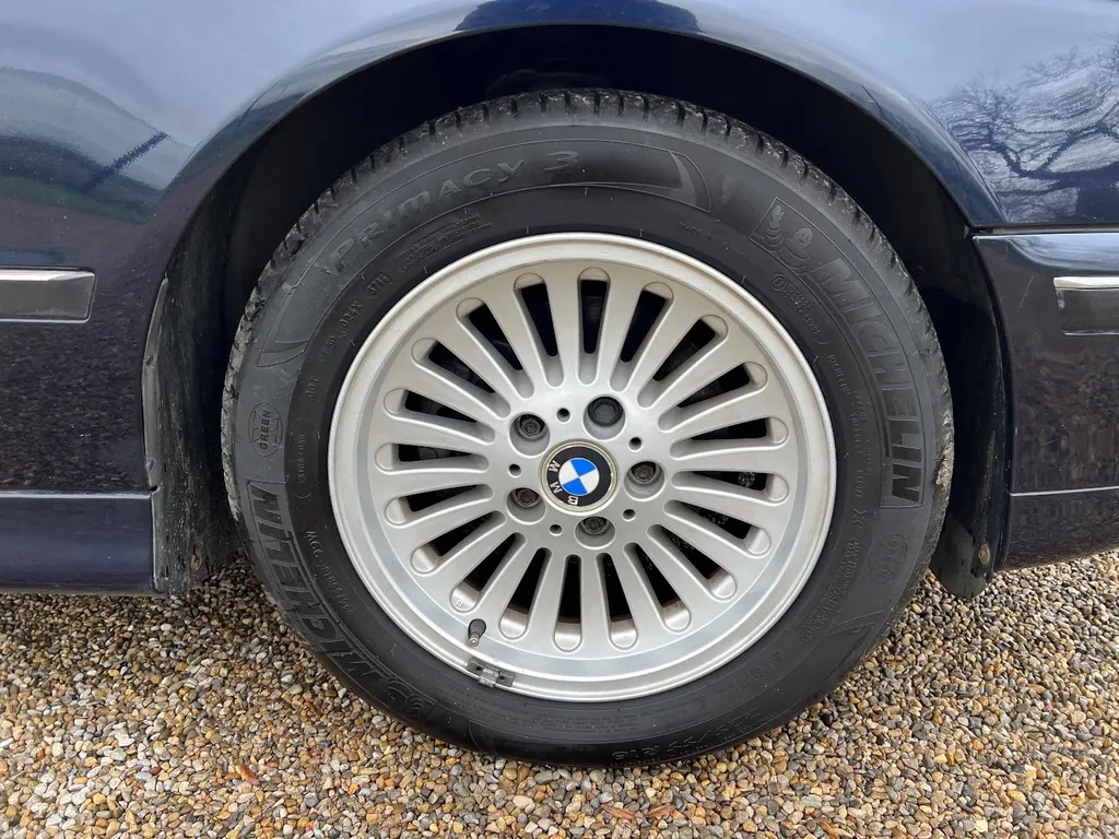 Bmw 5 series keoidlxmimh91p  lirif