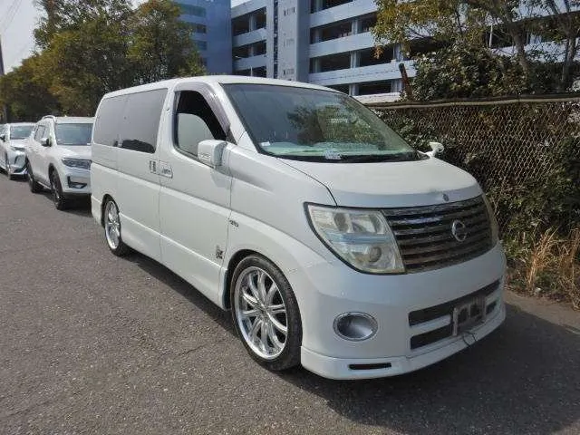Nissan elgrand 3.5 highway star izszjbjz5rizxtzytsjha