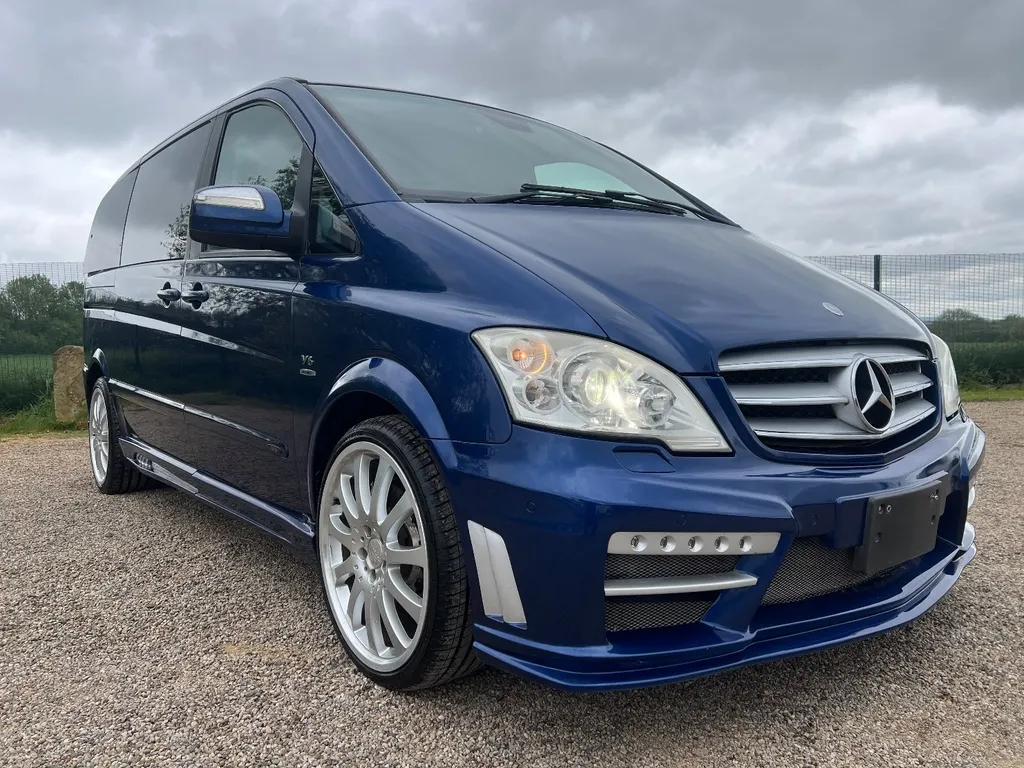 Mercedes benz v class vyypdjgfxbd tmrhsd90l