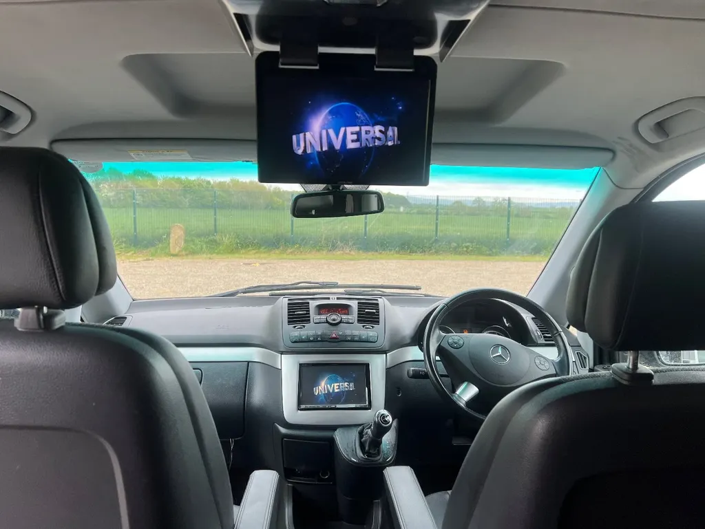 Mercedes benz v class jqhg3uawn0grpe5pq1ew8