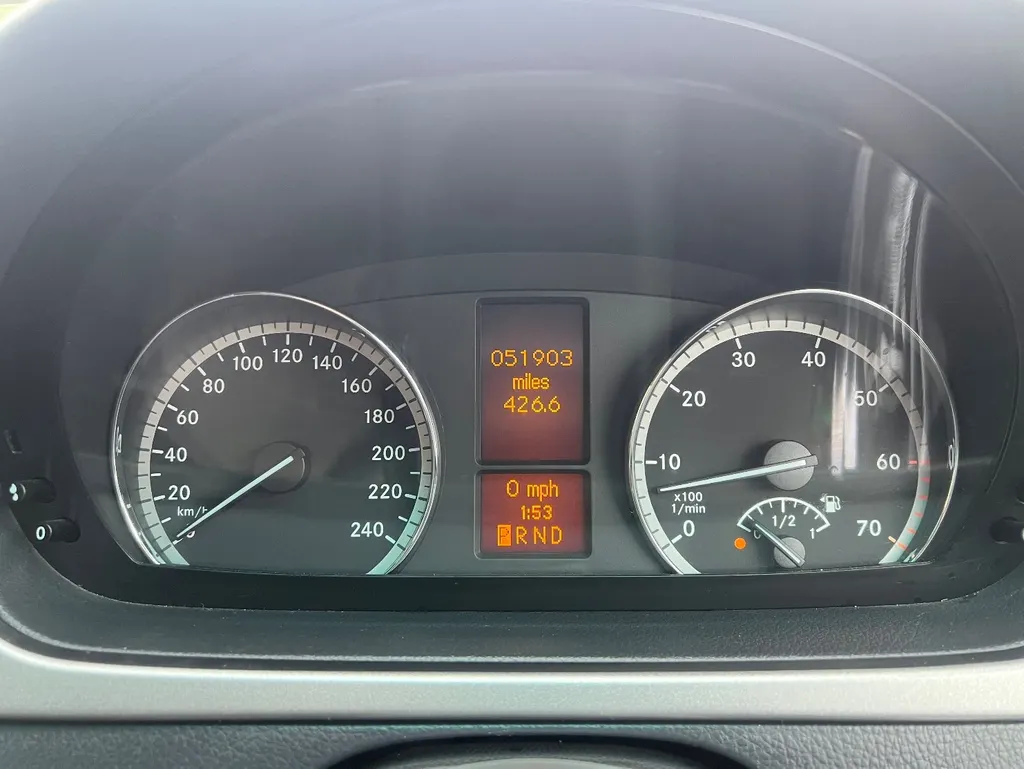 Mercedes benz v class ywsyf7emfzlbiugkzmjhu