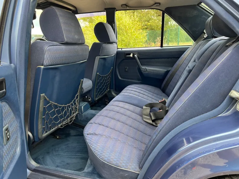 Mercedes benz 190e 2.0 kjkjtdiwbmnfn4aq8wkxn