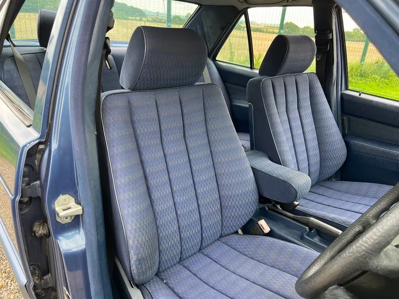 Mercedes benz 190e 2.0 zq4skxrzdoqazamll9nsy