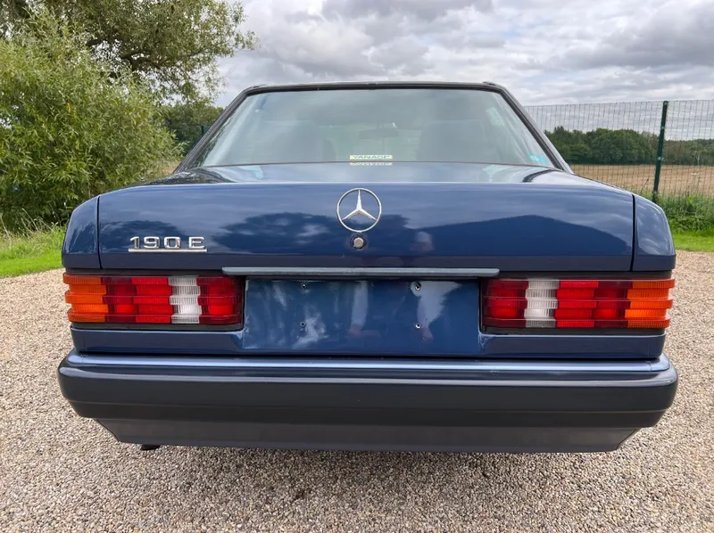 Mercedes benz 190e 2.0 qgtqb4i zrob ydnjkebj