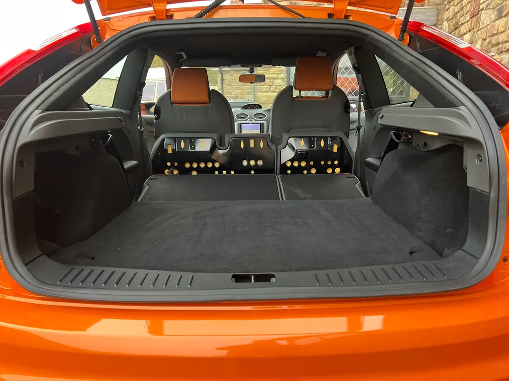 Ford focus 2.5 st vp13dm6h8yhjq1z2emibt