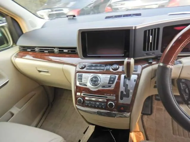 Nissan elgrand nn4lf0nyaa3fxbfukrwzw
