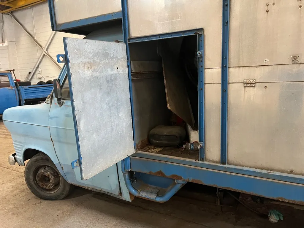 Ford transit zasq2gljjg0nujdphu2uc