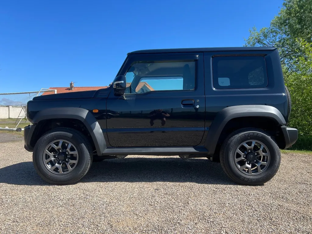 Suzuki jimny 03h2ln 8cyrk4ffvgsaoq