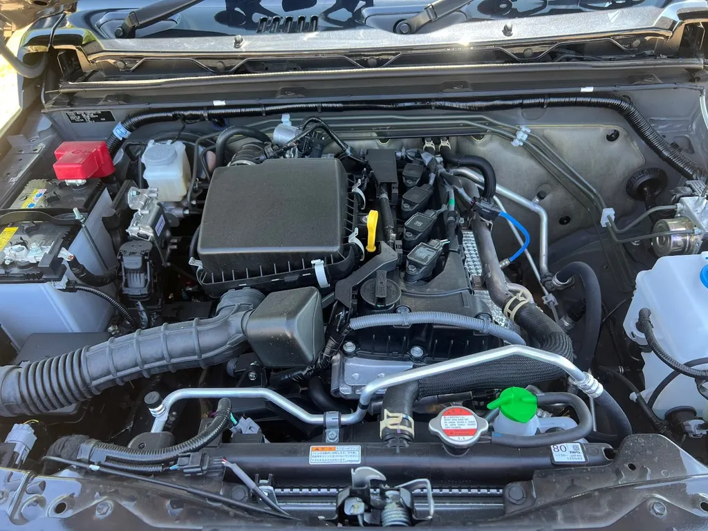 Suzuki jimny u8gz10vpvl3lb6gdxvf m