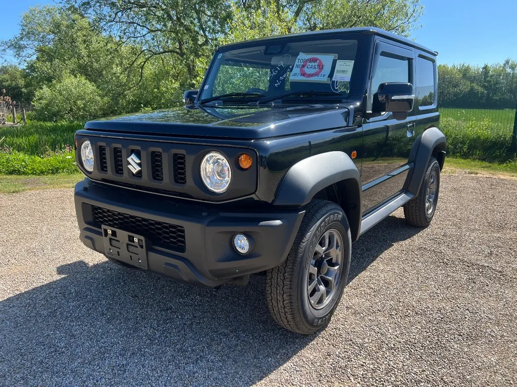 Suzuki jimny bqtwwn7d22z8czspd23bq
