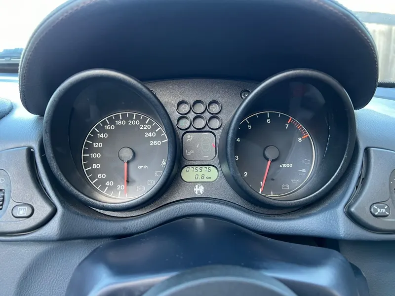 Alfa romeo spider 3.0 v6 24v zcxsqoyhduwclxyabocne