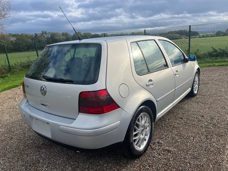 Volkswagen golf sia pddwb896pacuktqzt