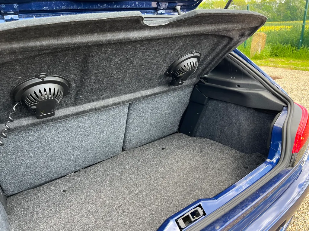 Peugeot 306 r9ioxvdv34lohyyl4dlse