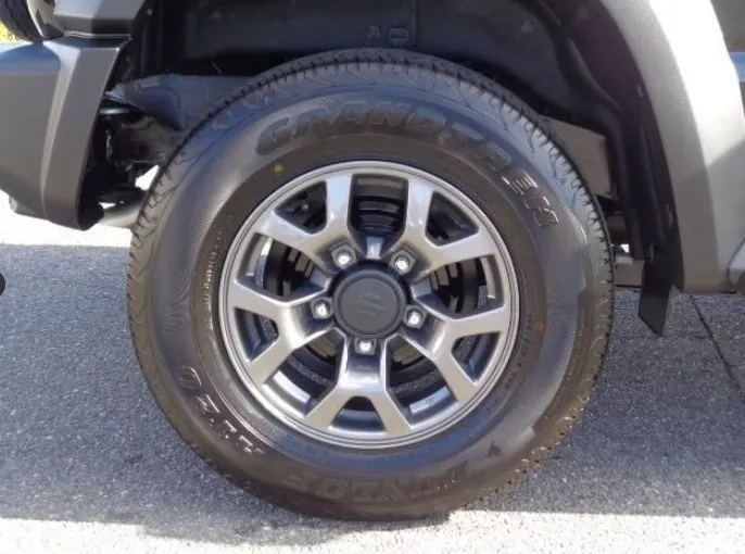 Suzuki jimny ilrt0wftqcakqnaouu28v
