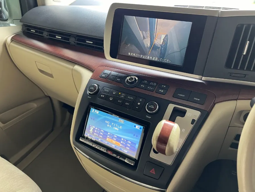 Nissan elgrand  obatwazlf v4d2lzew jq