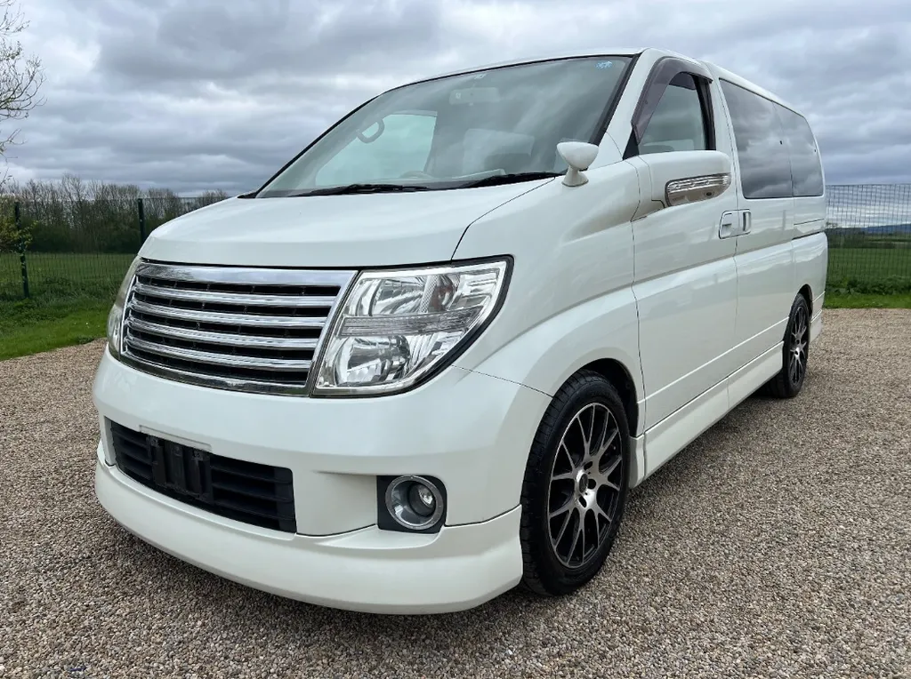 Nissan elgrand 3.5 x ppwa1rhwzajyhydewehu6