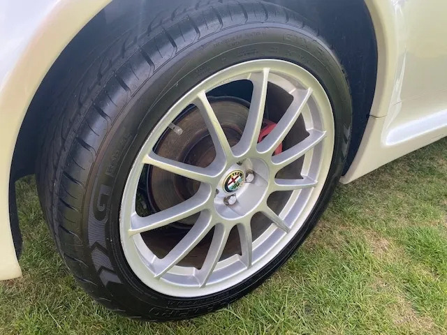 Alfa romeo 147 txvhep3bmqum xjz4ifi7