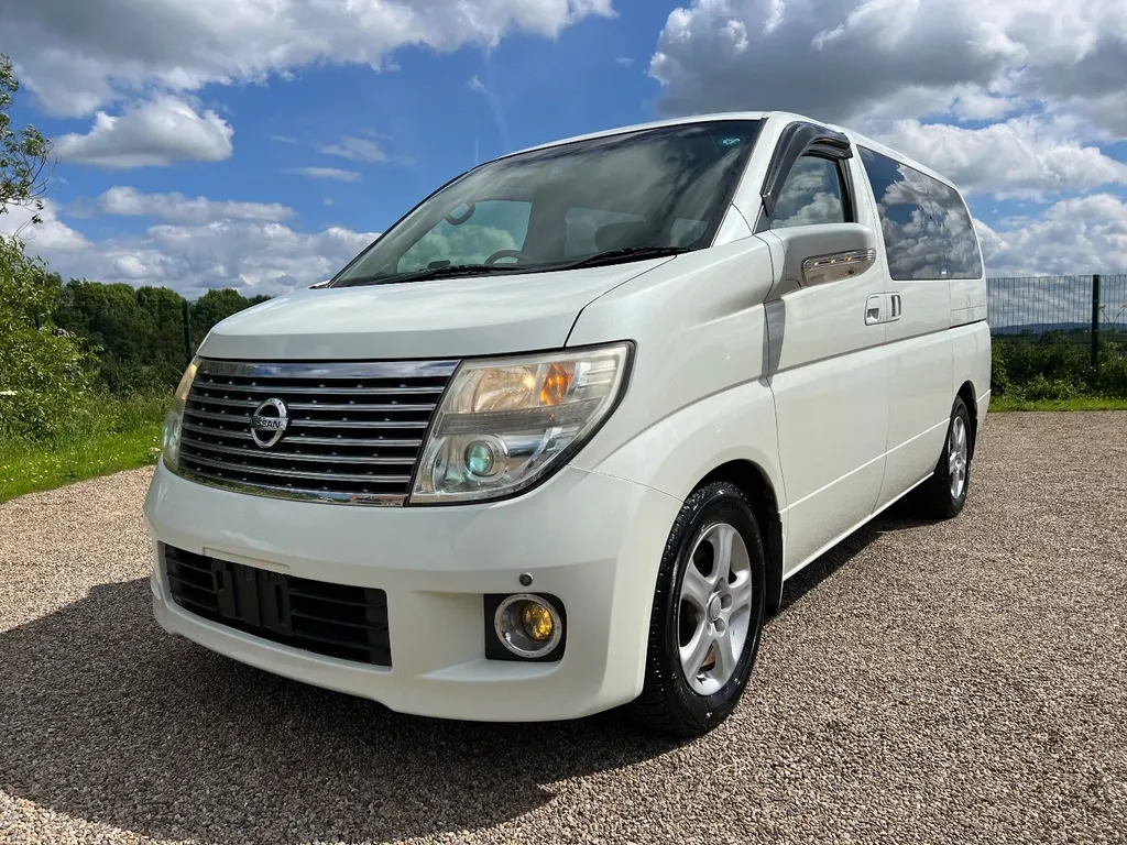 Nissan elgrand m907g4pbrcnoy2yicx3eu