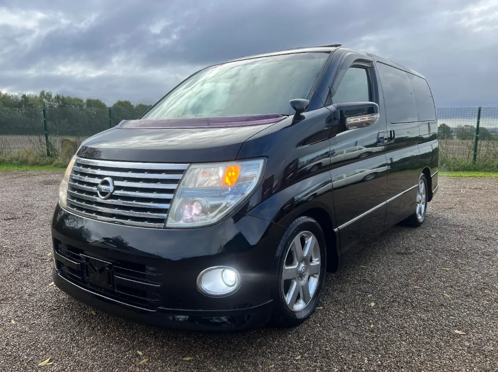 Nissan elgrand ktiq11a6wpyvhh6xb6ibs