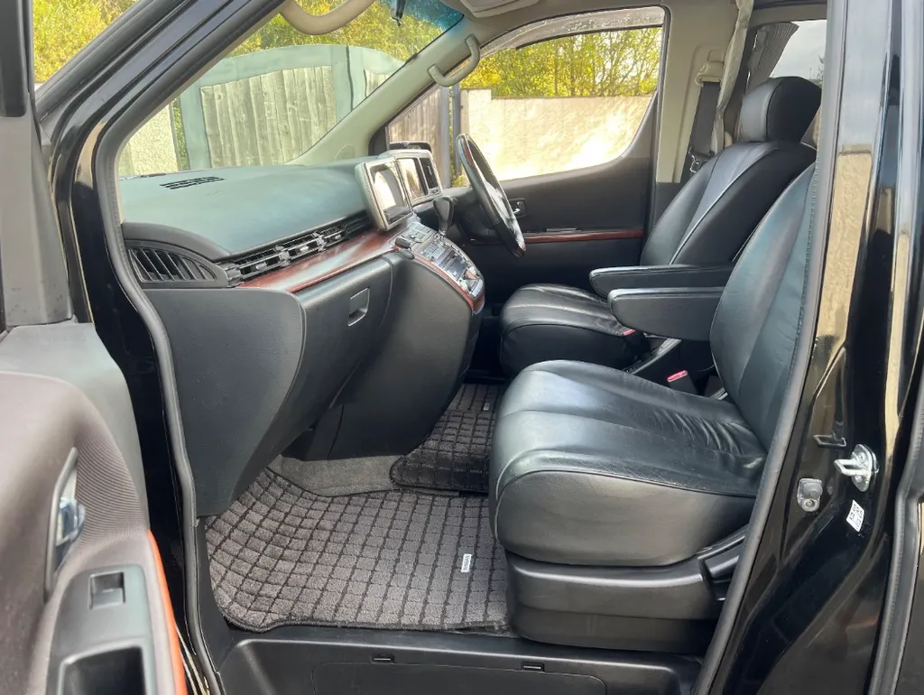 Nissan elgrand pqf9aifxrwyozqml8avvl