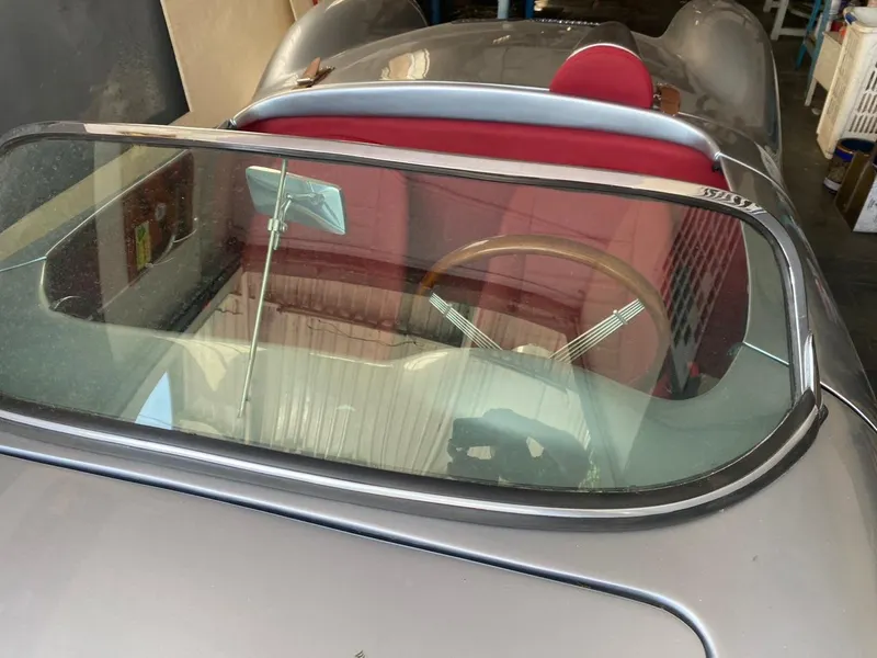 550 spyder chamonix h2stdcayw6xcnrkmycw l