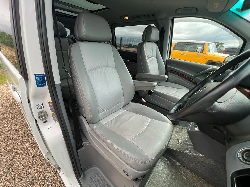 Mercedes benz v class v320 lwb jxb8nceagyh92znbt25lv