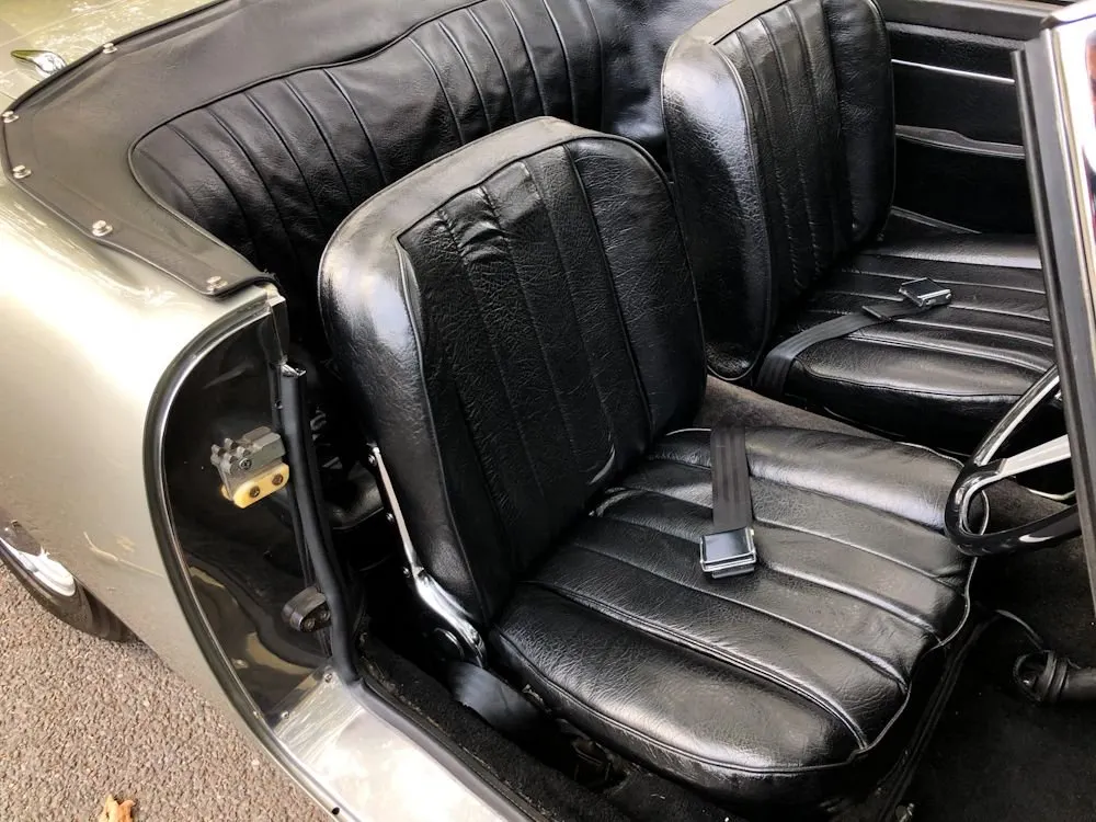 Alfa romeo 2600 spider 77lkso2ja2rpbqvkzqdyn