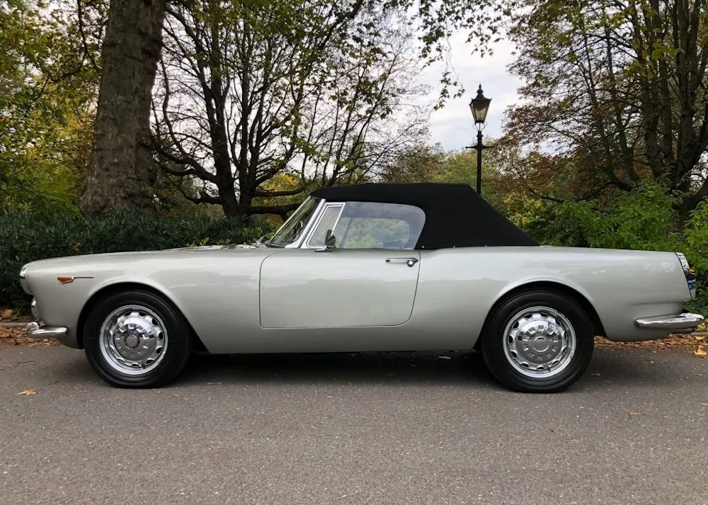 Alfa romeo 2600 spider 7vj2xfbmtf5v1wv2yfkp5